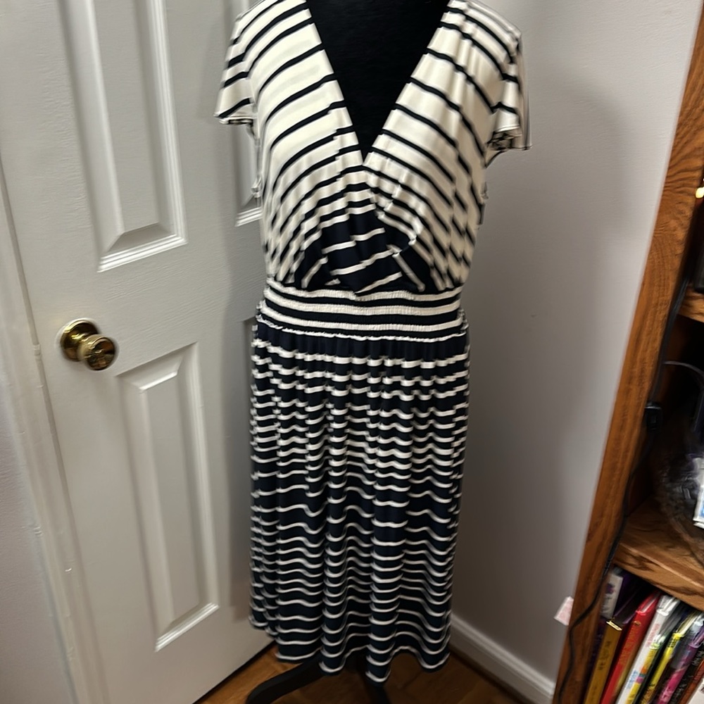 Ladies dress from christopher and banks size 16 average